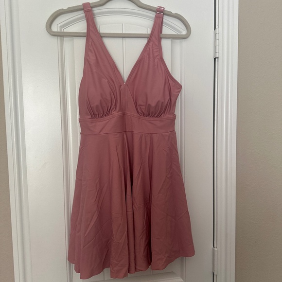 BloomChic Dresses & Skirts - BloomChic Rose Pink V-Neck Fit & Flare Dress - Plus Size